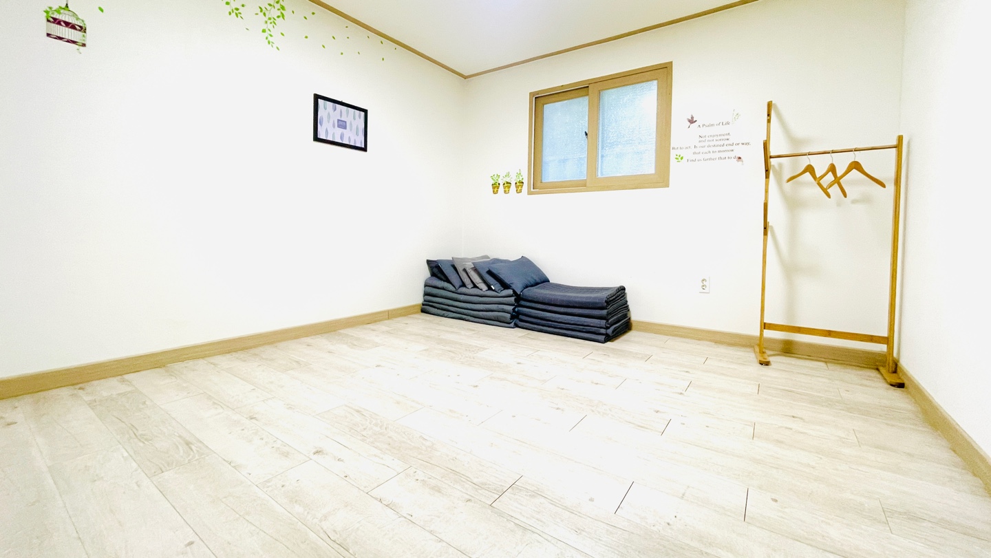 소나무방 내부 3