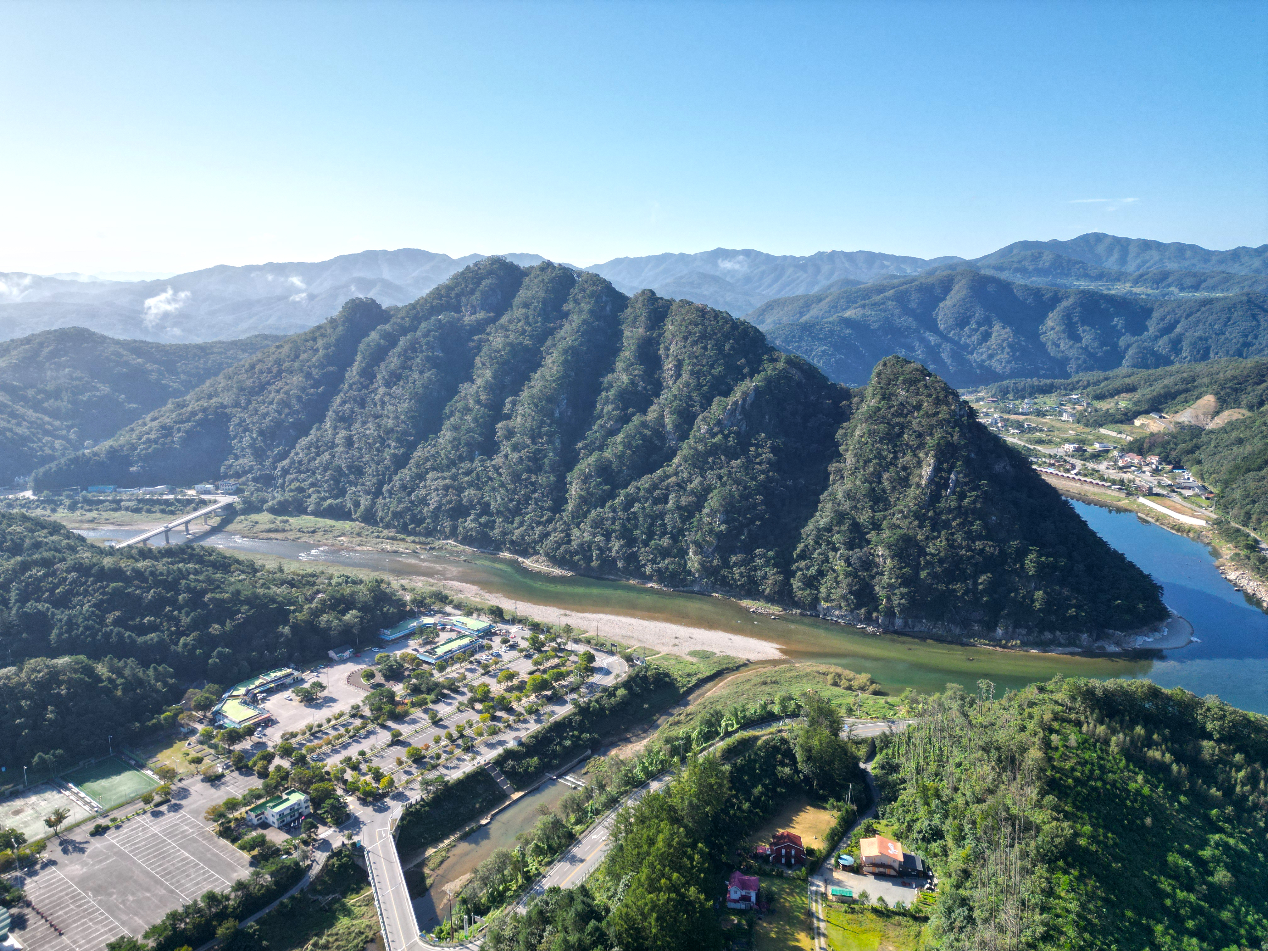 팔봉산 홍천강변 전경